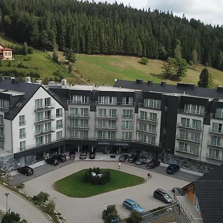 Czarna Gora 317 *